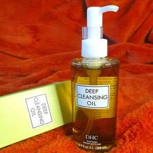 DHC Deep Cleansing Oil